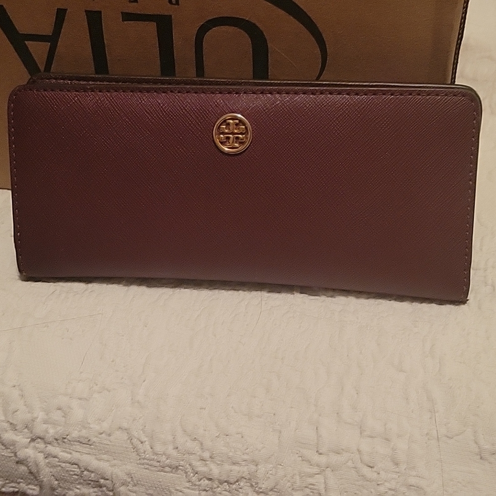 Tori burch leather wallet
